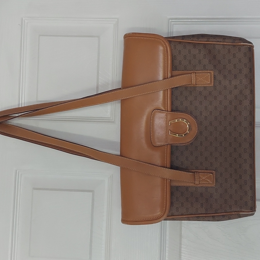 Gorgeous 80's briefcase, satchel shoulder 🎒 bag in GVC!